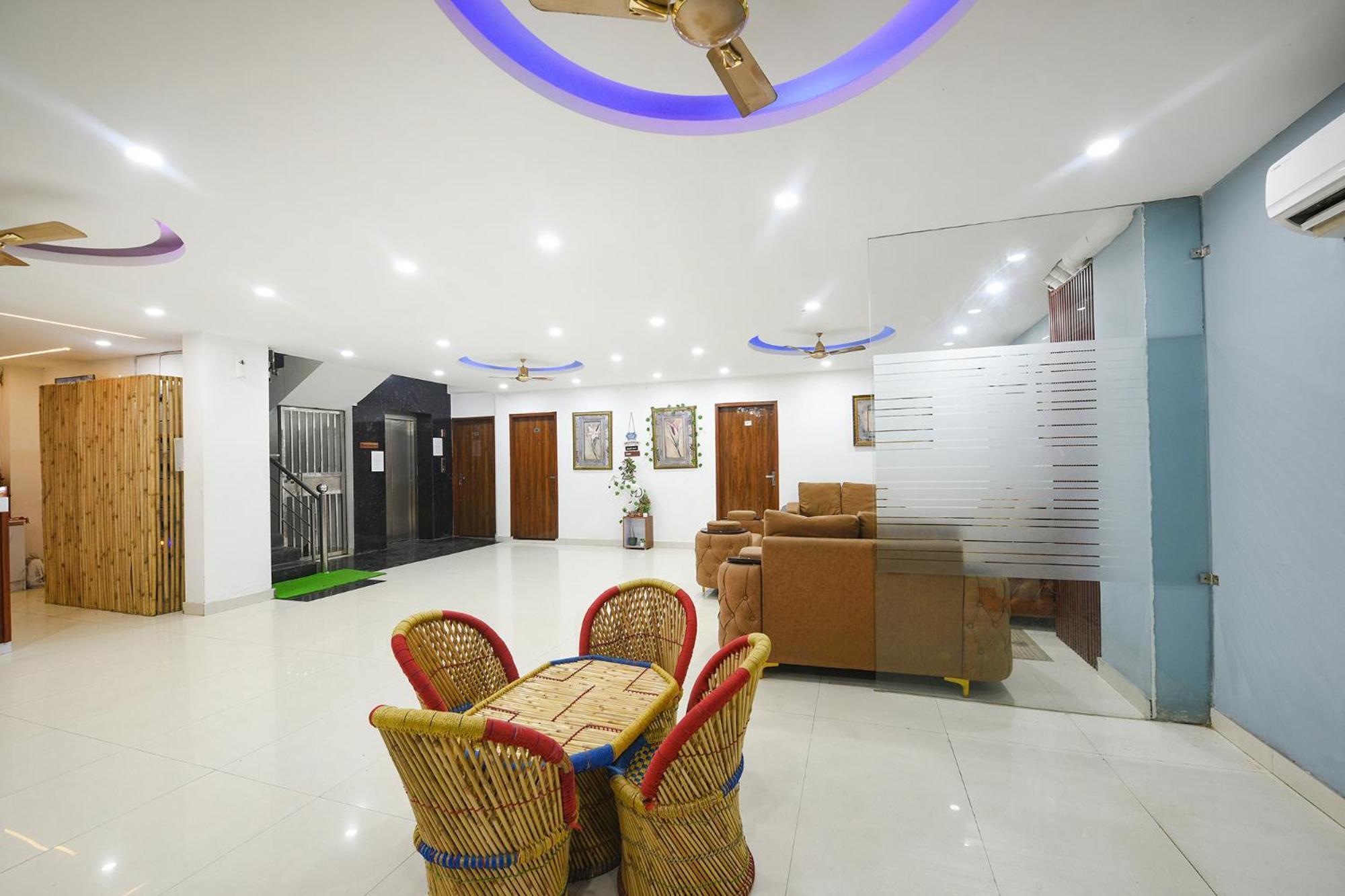 Fabhotel Wonderland Studio Rooms غورغاون المظهر الخارجي الصورة