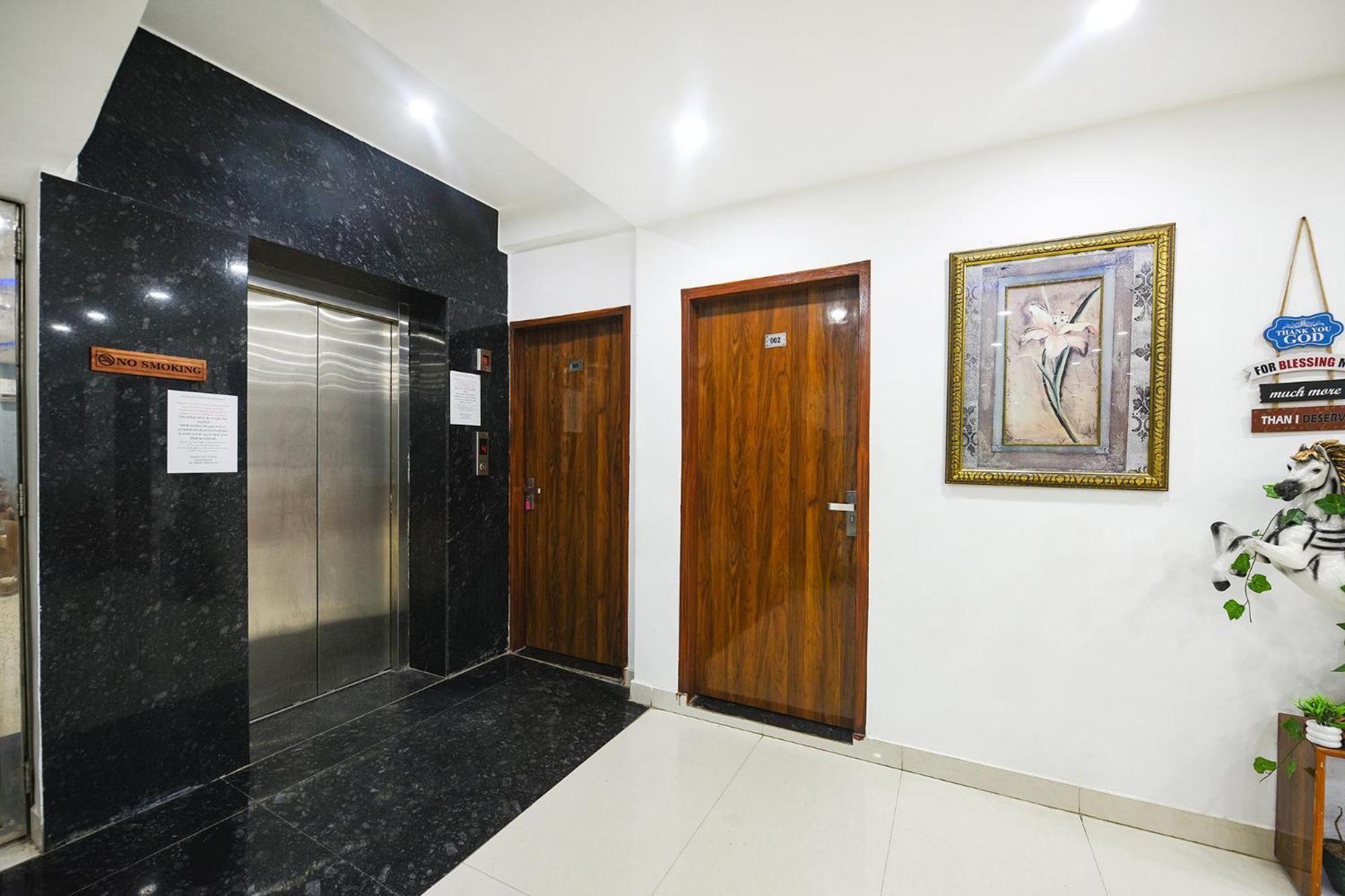 Fabhotel Wonderland Studio Rooms غورغاون المظهر الخارجي الصورة